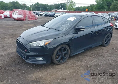 2017 Ford Focus St z USA, uszkodzony, nr VIN 1FADP3L97HL234080